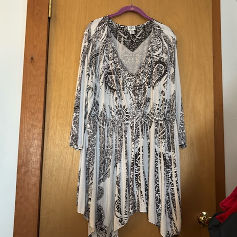 Cato| 18/20W Paisley Dress With Flowy Sleeves